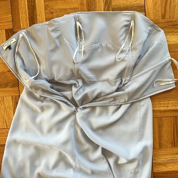 Halston Heritage Baby Blue Sleeveless Column Gown Sz 10 EUC - Picture 7 of 9